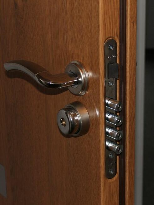 naprawa, wymiana zamków, stacyjek samochodowych, ślusarz