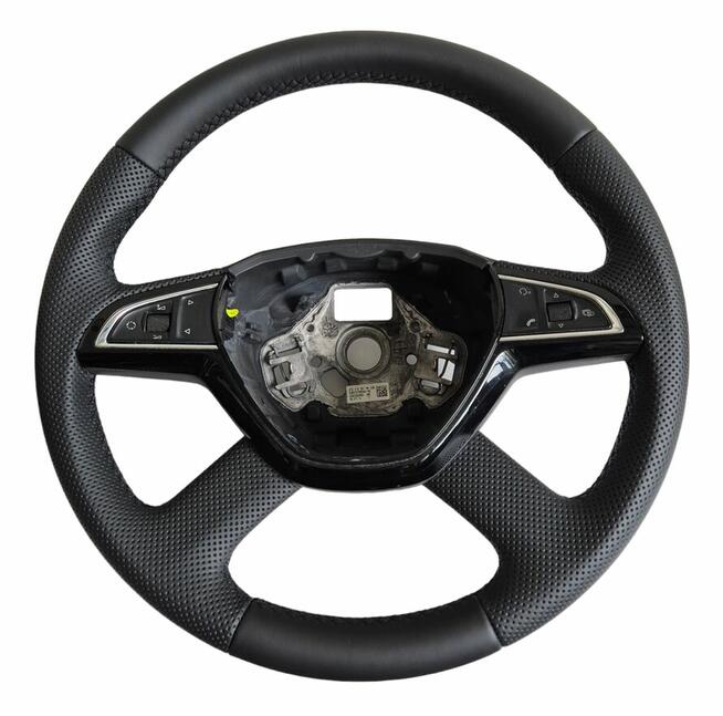 Kier Center - obszywanie kierownic, modyfikacja owalu