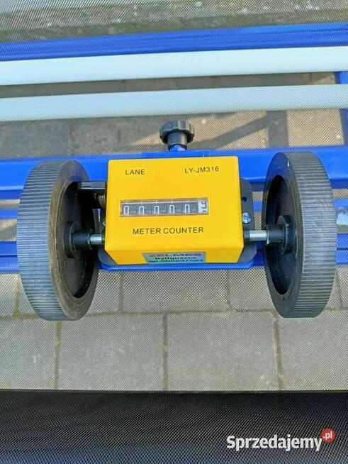 Stojak mobilny do folii, agrotkaniny z licznikiem i zwijakiem