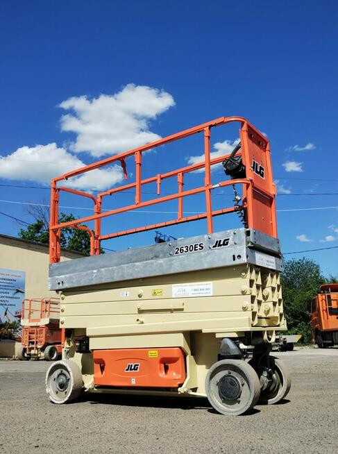 JLG 2630ES - podnośnik nożycowy - 10 m - WYNAJEM