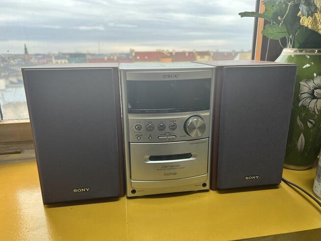 Syndyk sprzeda - wyposazenie biura