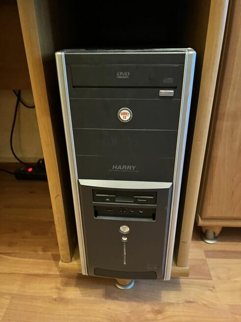 Syndyk sprzeda - wyposazenie biura