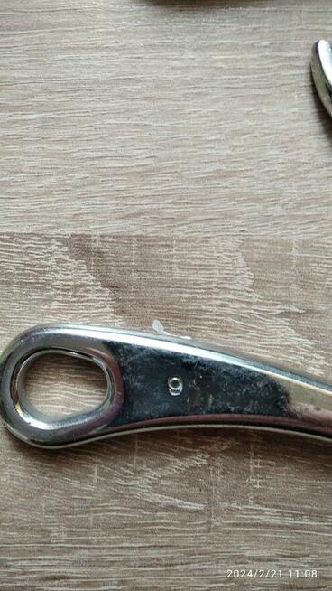 Szybko-mocujący hak żeglarski