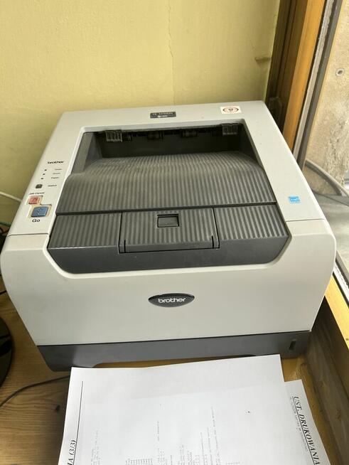 Syndyk sprzeda - wyposazenie biura