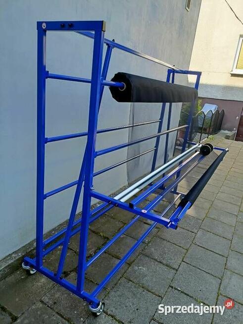 Stojak mobilny do folii, agrotkaniny z licznikiem i zwijakiem