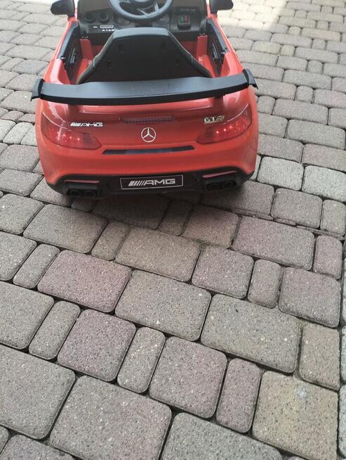 Sprzedam samochód do dziecka