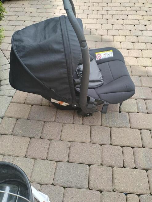 Fotelik dla niemowlaka