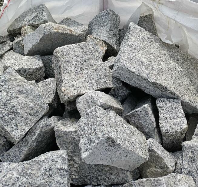 kostka granitowa, grys, kamienie ozdobne