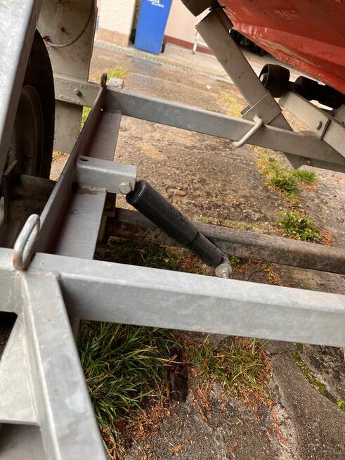 Łódż motorową na trajlerze z silnikiem 75KM -sprzedam