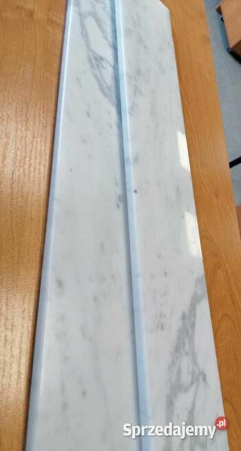Cokół marmurowy CARRARA BIANCO wys. 8 cm