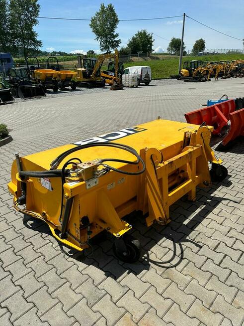 Zamiatarka JCB SC240 JCB 3CX 4CX 531-70 540-170 535-95
