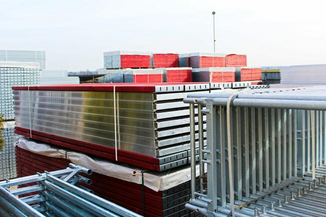 153m2 (18x8,5m) RUSZTOWANIE FASADOWE RAMOWE PL70