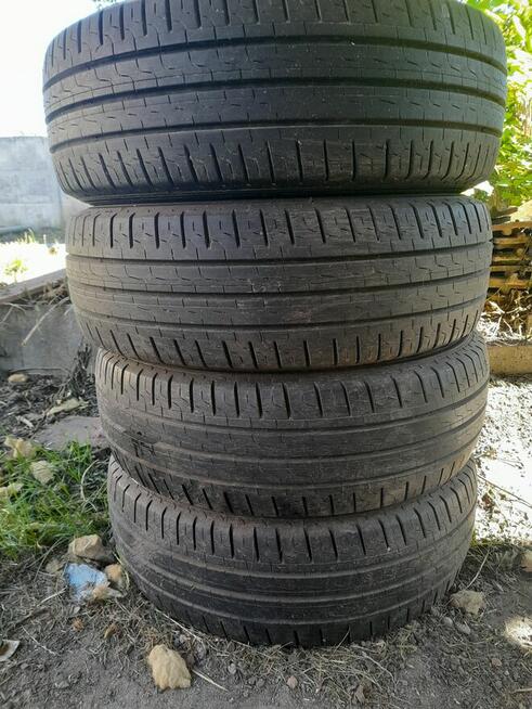 Komplet opon letnich matki Pirelli Carrier 215/70r15C 800 zł