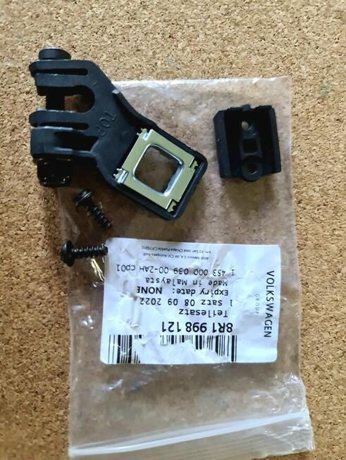 ZESTAW NAPRAWCZY REFLEKTORA USZY AUDI Q5 8R0 LEWY 8R1998121