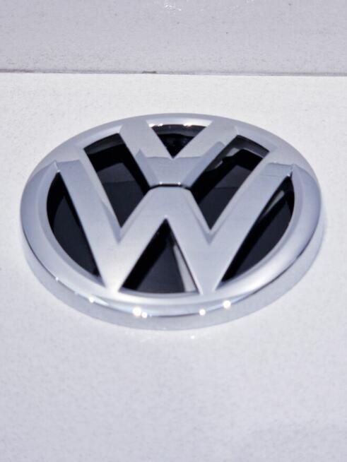 NOWY emblemat, logo Volkswagen Golf VII