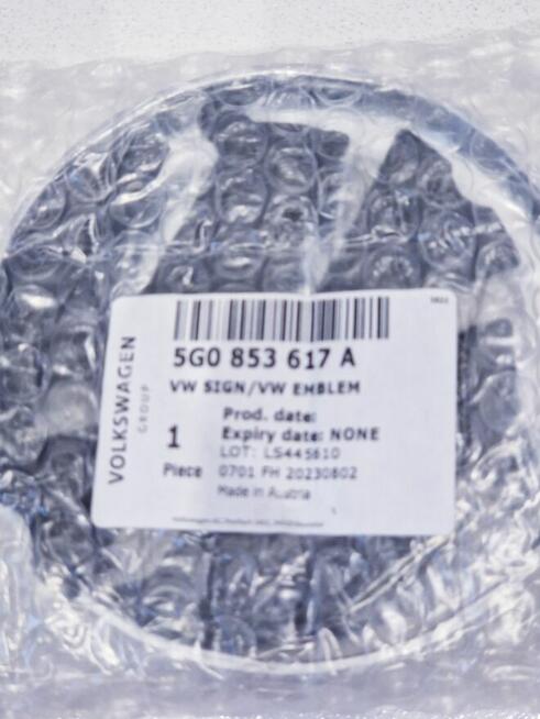 NOWY emblemat, logo Volkswagen Golf VII