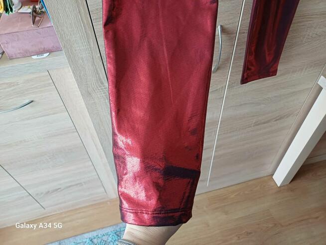 Błyszczące legginsy, L