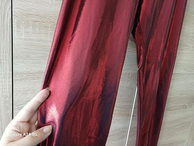 Błyszczące legginsy, L