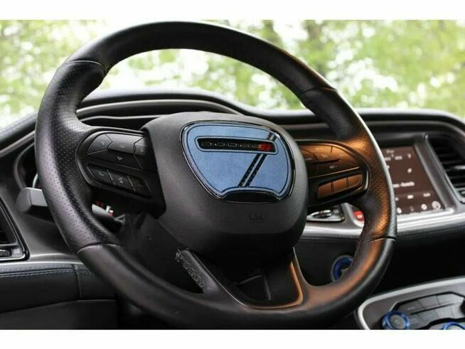 Dodge Challenger SRT! Automatyczna skrzynia biegów! Min przebieg!