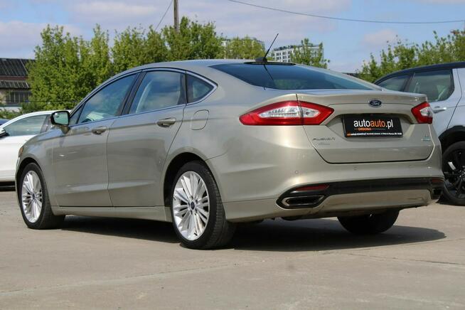 Ford Fusion Podgrzewane fotele/ Kamera cofania/ Ciemne wnętrze/ Szyberdach/ TPMS