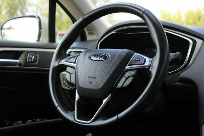 Ford Fusion Podgrzewane fotele/ Kamera cofania/ Ciemne wnętrze/ Szyberdach/ TPMS