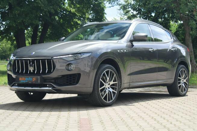 Maserati Levante Niewielki przebieg! Panoramiczny dach! 350 KM!