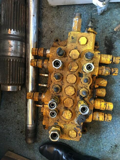 sprzedam częsci do jcb 3cx