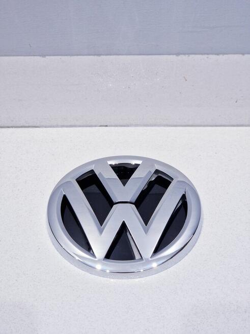 NOWY emblemat, logo Volkswagen Golf VII