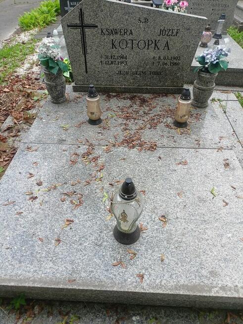 Sprzątanie Grobów, Odnawianie Liter na Grobach - Gwarancja