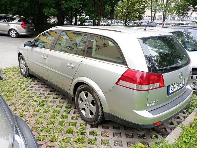 Sprzedam Opel Vectra C Kombi 1.8 LPG stan dobry plus