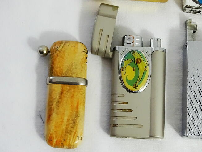 Zapalniczki gazowe i benzynowe