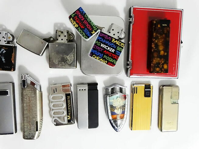 Zapalniczki gazowe i benzynowe