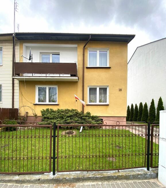 BLIŹNIAK W CENTRUM WYSOKIEM MAZOWIECKIEM