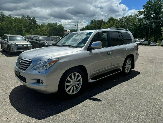 LEXUS LX 570