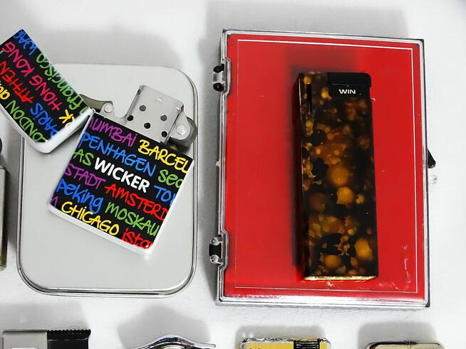 Zapalniczki gazowe i benzynowe