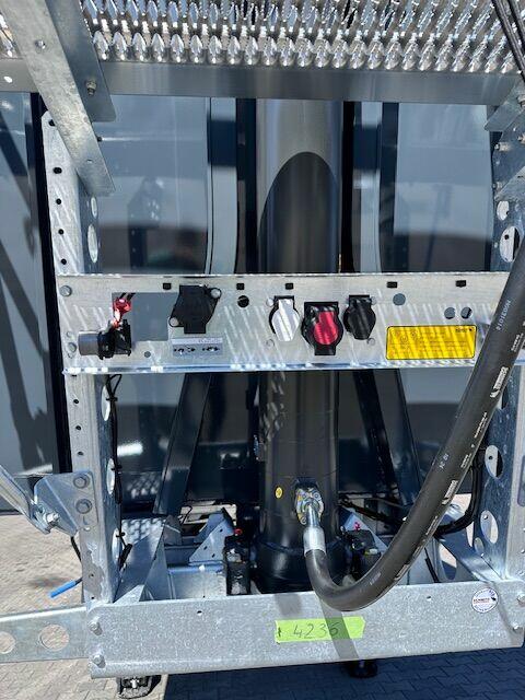 SCHMITZ wywrotka 50 m3 WYNAJEM