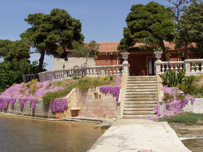 Prywatna Wyspa Santa Maria Włochy Morze Śródziemne