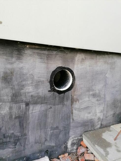 Wiercenie w betonie. Przewierty. Otwory do klimatyzacji.