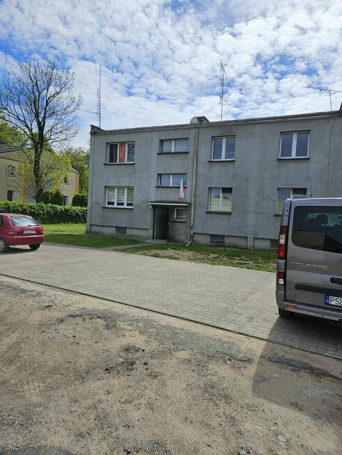 Sprzedam mieszkanie nad jeziorem
