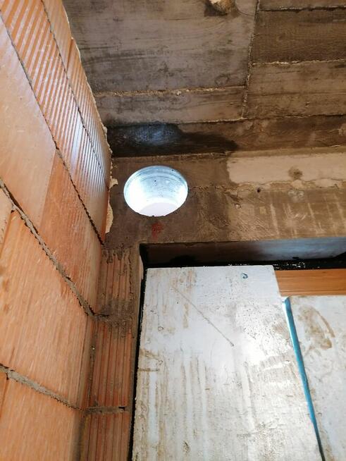 Wiercenie w betonie. Przewierty. Otwory do klimatyzacji.