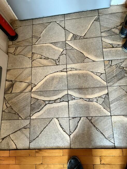 marmurowe płytki/okrawki grubości ~17-18mm, >5,7m2