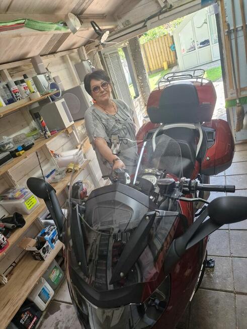 Poznam poważnego mężczyznę