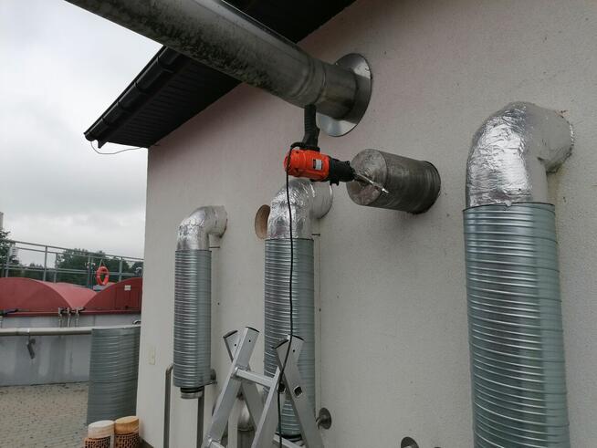 Wiercenie w betonie. Przewierty. Otwory do klimatyzacji.