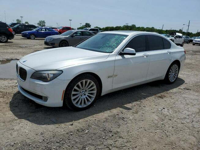 2012 BMW 750 XI