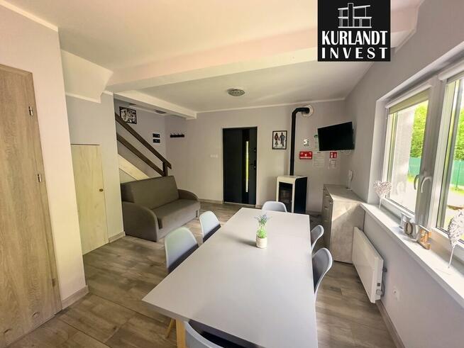 Dwa domy przy jeziorze