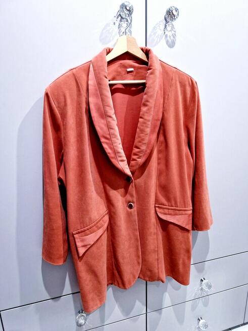 Damski żakiet w dużym rozmiarze (54)