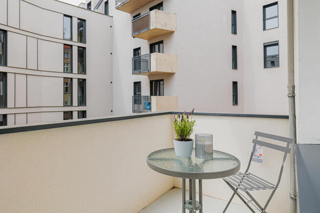 Stylowe mieszkanie w kamienicy | 3 pokoje | W pobliżu Parku