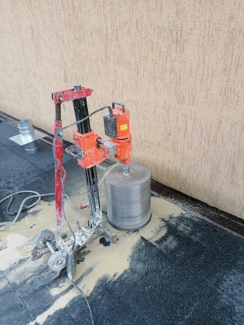 Wiercenie w betonie. Przewierty. Otwory do klimatyzacji.