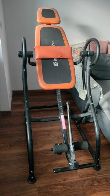 Ławka inwersyjna grawitacyjna rehabilitacyjna