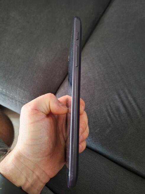 Sprzedam działający tablet Alcatel Onetouch za 100zł.